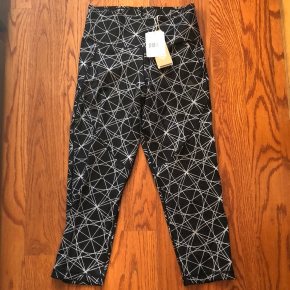 Adidas x Wanderlust 3/4 Capri - Picture 3 of 8